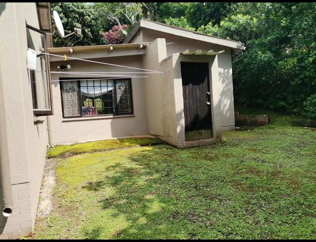 4 BEDROOM HOUSE FOR SALE IN LEISURE BAY